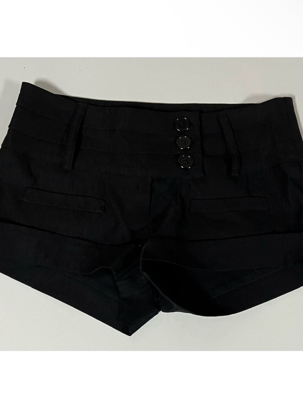 Black Solid Buttoned Cuffed Shorts Bottoms Size XS 🖤 #shorts #casual #retro #y2k